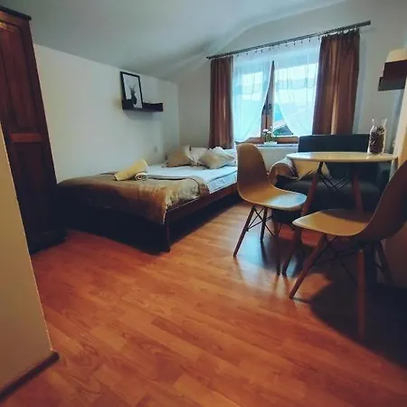Czyrna Homestay *